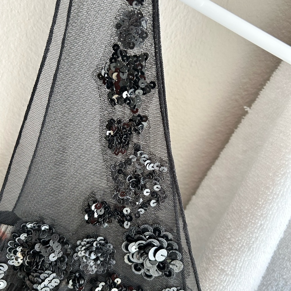 NWT BCBGMAXAZRIA Black Cocktail Dress. Size 12. - Picture 5 of 8
